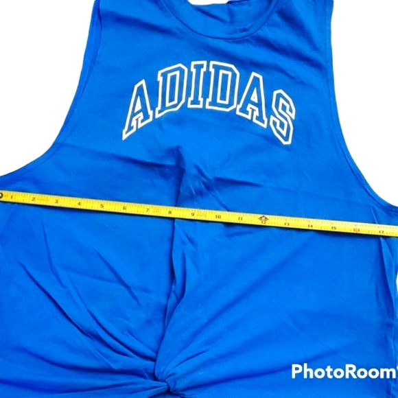 Adidas Slightly Crop - Picture 2 of 3